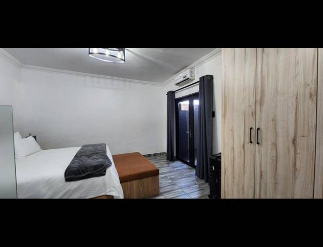 4 BEDROOM HOUSE FOR SALE IN ERASMUSKLOOF